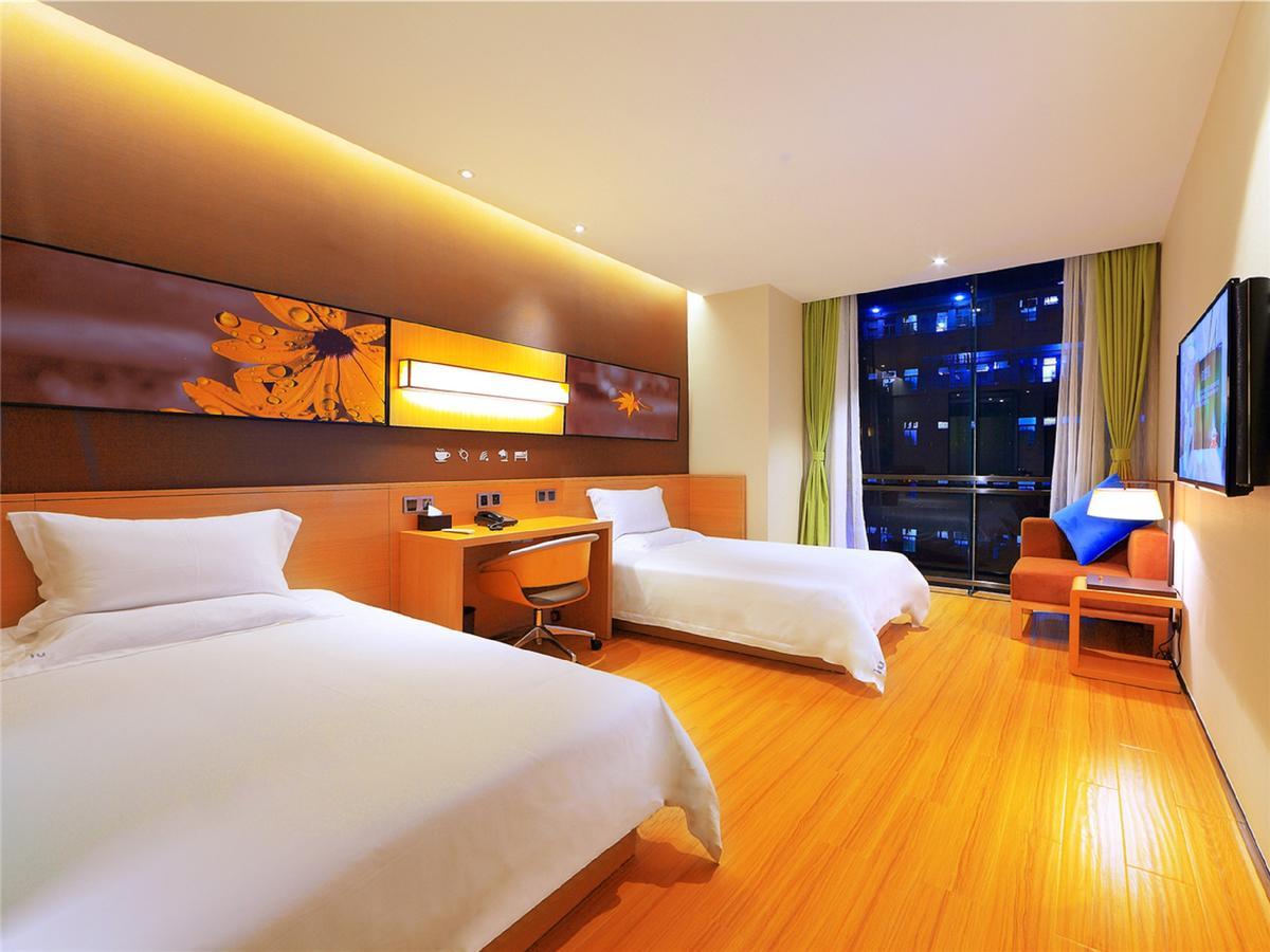 Iu Hotel Guiyang Shibei Road エクステリア 写真