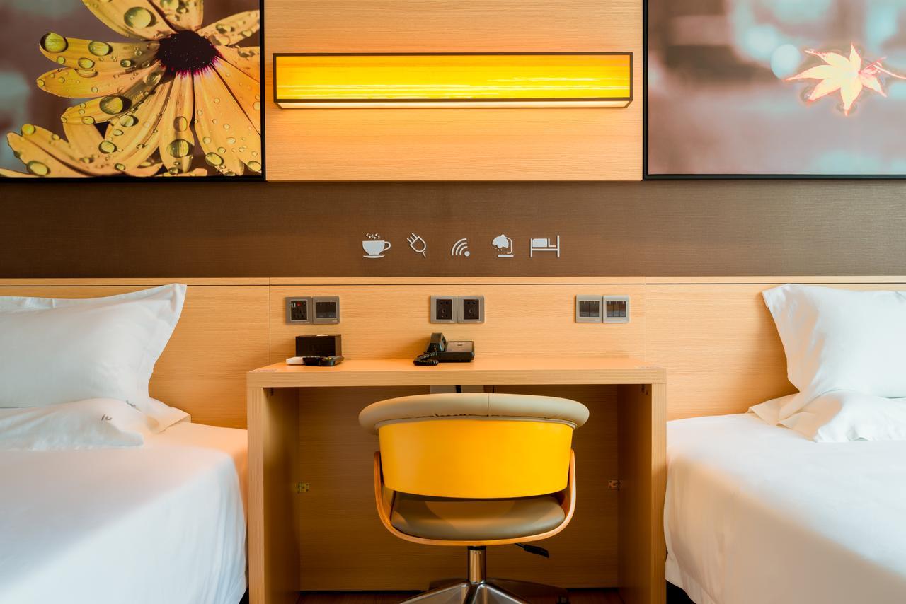 Iu Hotel Guiyang Shibei Road エクステリア 写真
