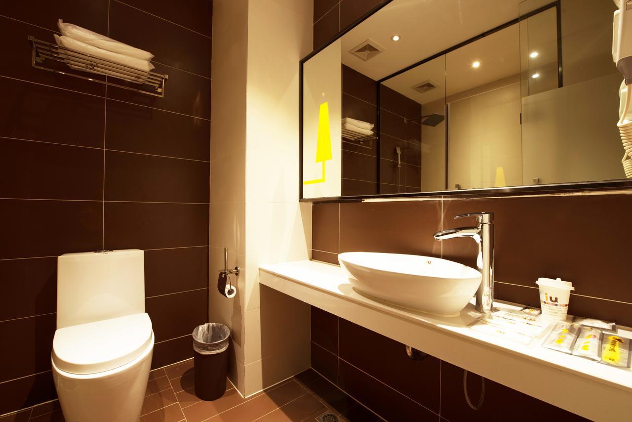 Iu Hotel Guiyang Shibei Road エクステリア 写真